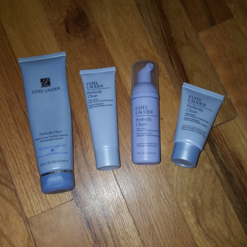 Estee Lauder Perfectly Clean